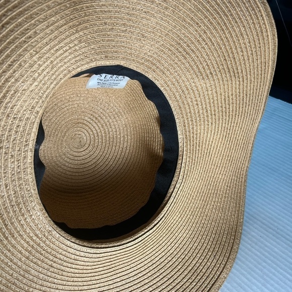 Serra floppy boho wide brim straw beachy hat with tassels. - Picture 5 of 11